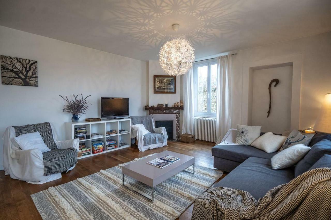 Bright Airy Spacious Apartment ปาสซี ภายนอก รูปภาพ